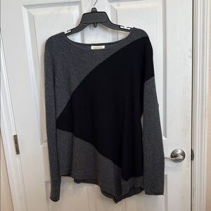 Peck & Peck Cashmere Sweater in Gray and Black